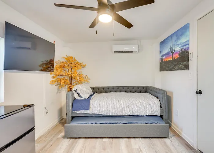 4 Mi To Dtwn & Gem Show! Pet-friendly Tucson