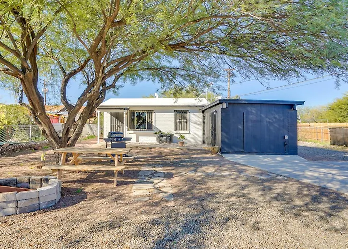 4 Mi To Dtwn & Gem Show! Pet-friendly Tucson